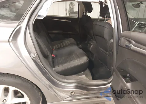 2013 Ford Fusion Se z USA, uszkodzony, nr VIN 3FA6P0H77DR346906